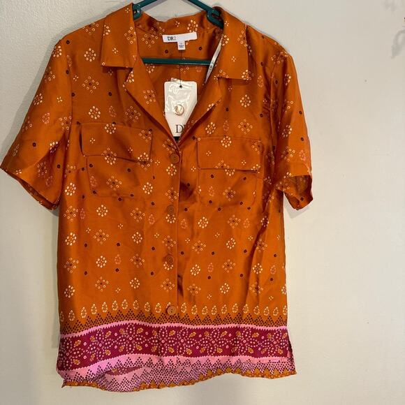 New with tags Dr2 Button Down Blouse Sz S - Picture 1 of 7